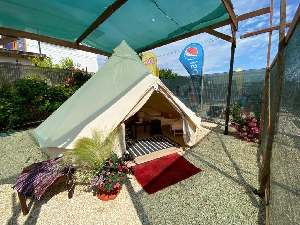 Aurora Tent 4 Rent Hotel Vama Veche Exterior foto