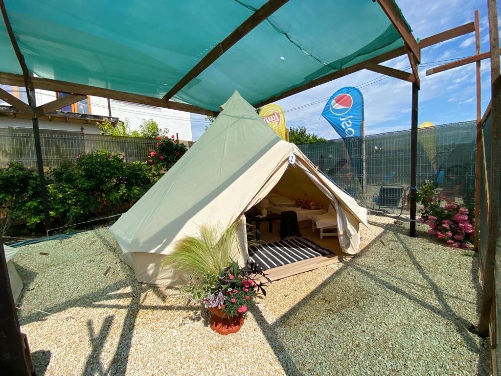 Aurora Tent 4 Rent Hotel Vama Veche Exterior foto